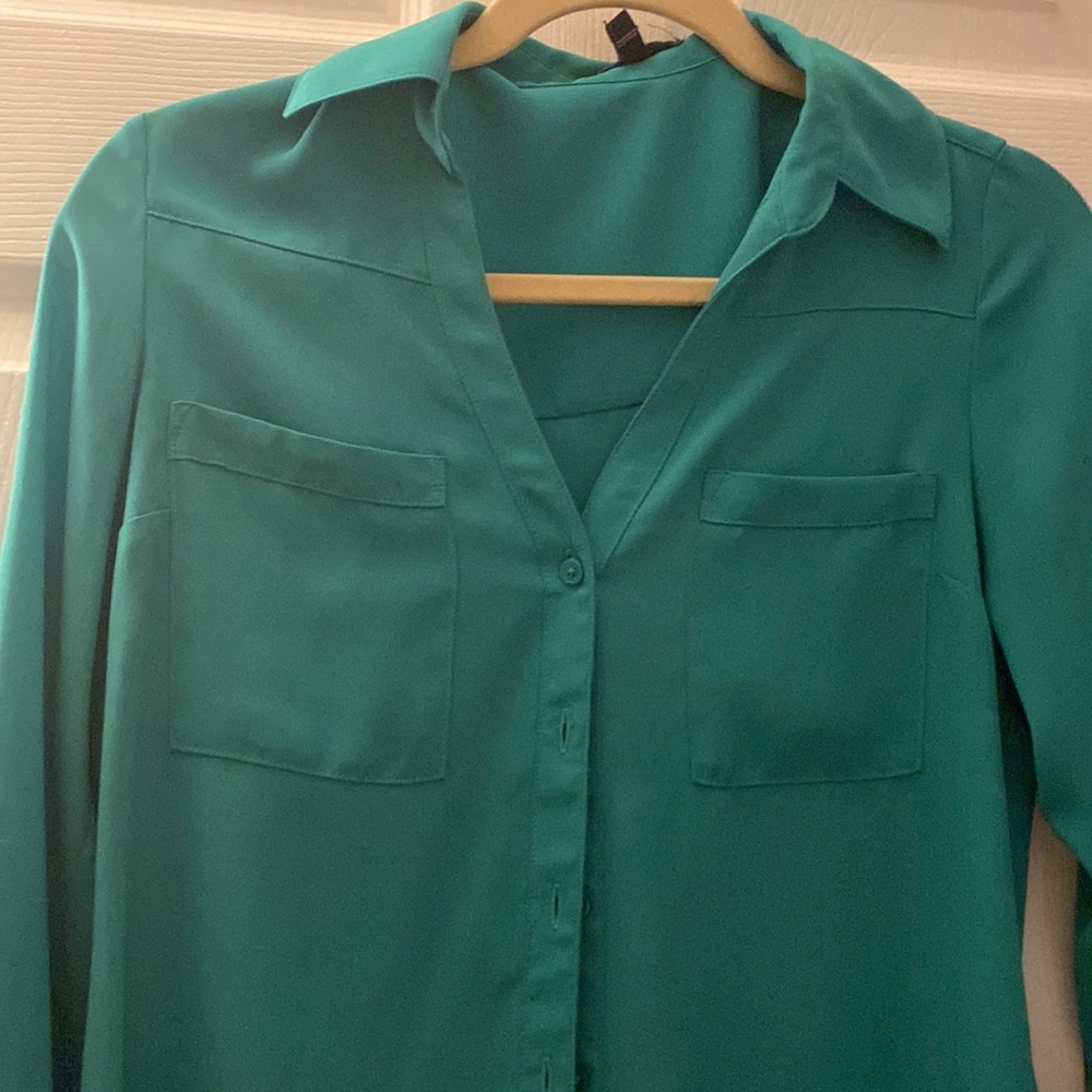 Express Button Up - Picture 2 of 4